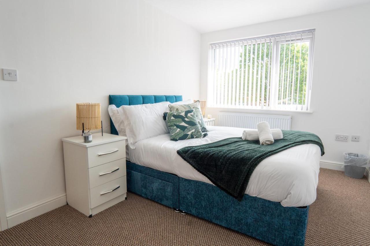 Heartland House, 7 Spacious Bedrooms Sleeps 4 Plus, Near Nec, Jlr,Bhx 伯明翰 外观 照片