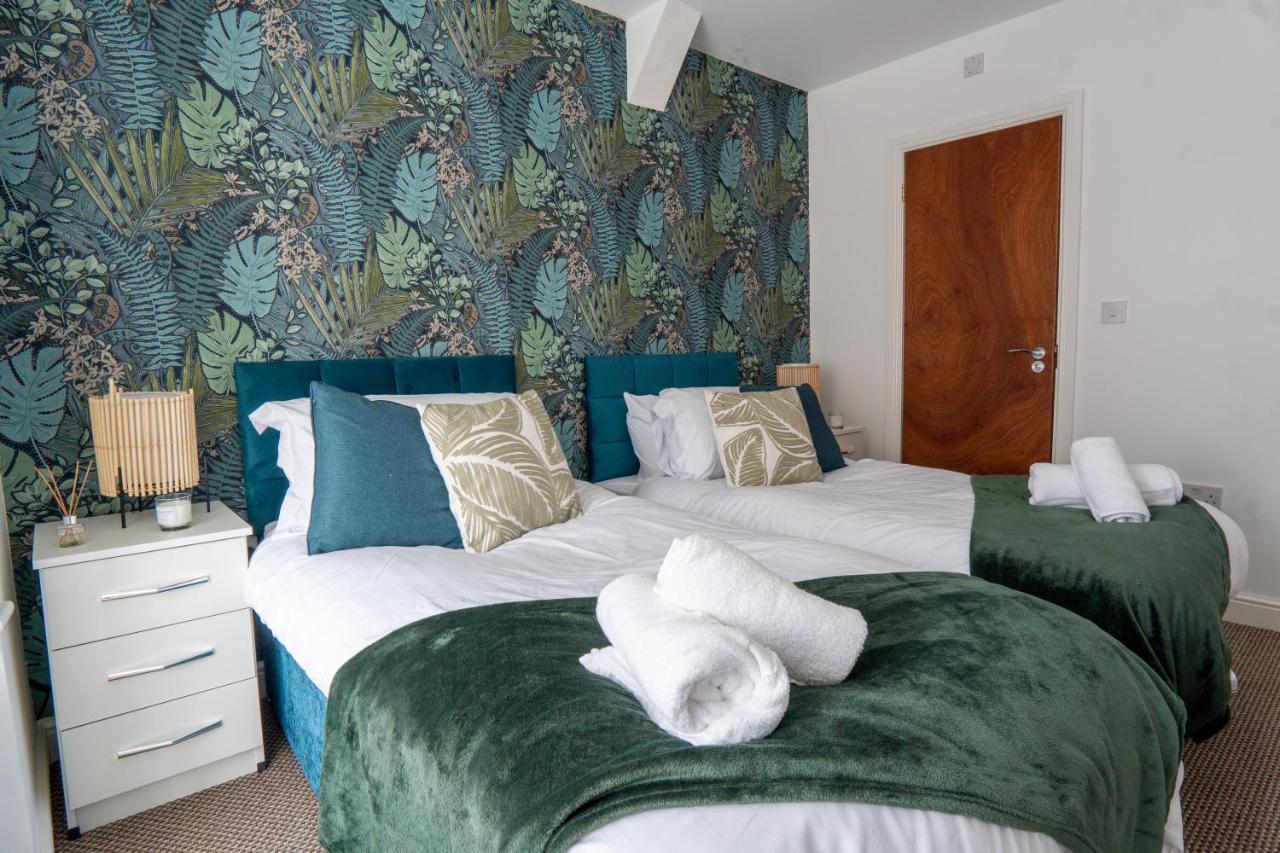 Heartland House, 7 Spacious Bedrooms Sleeps 4 Plus, Near Nec, Jlr,Bhx 伯明翰 外观 照片