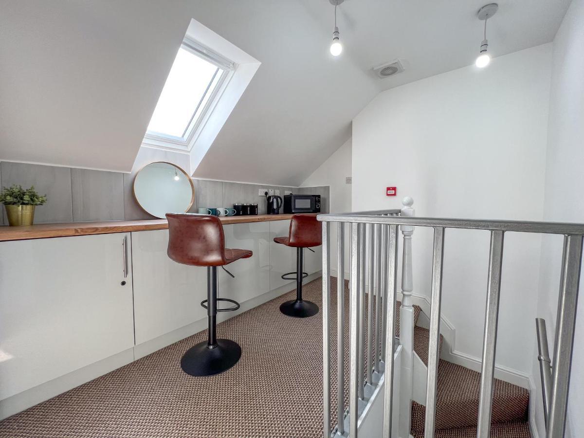 Heartland House, 7 Spacious Bedrooms Sleeps 4 Plus, Near Nec, Jlr,Bhx 伯明翰 外观 照片