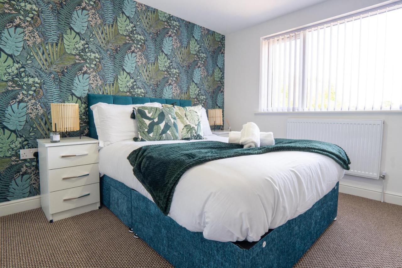 Heartland House, 7 Spacious Bedrooms Sleeps 4 Plus, Near Nec, Jlr,Bhx 伯明翰 外观 照片